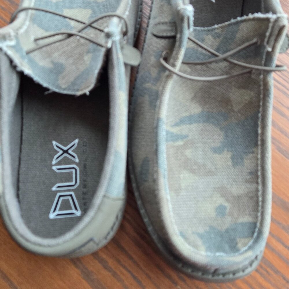 Canvas loafers